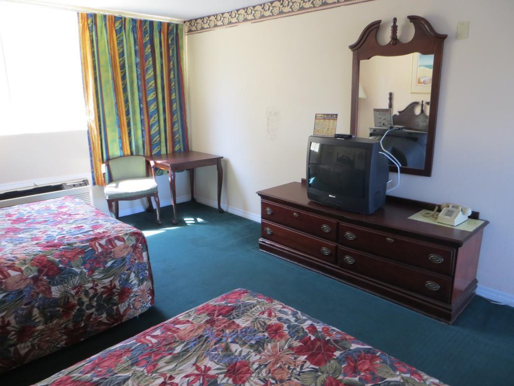 Royal Inn Daytona Beach Buitenkant foto